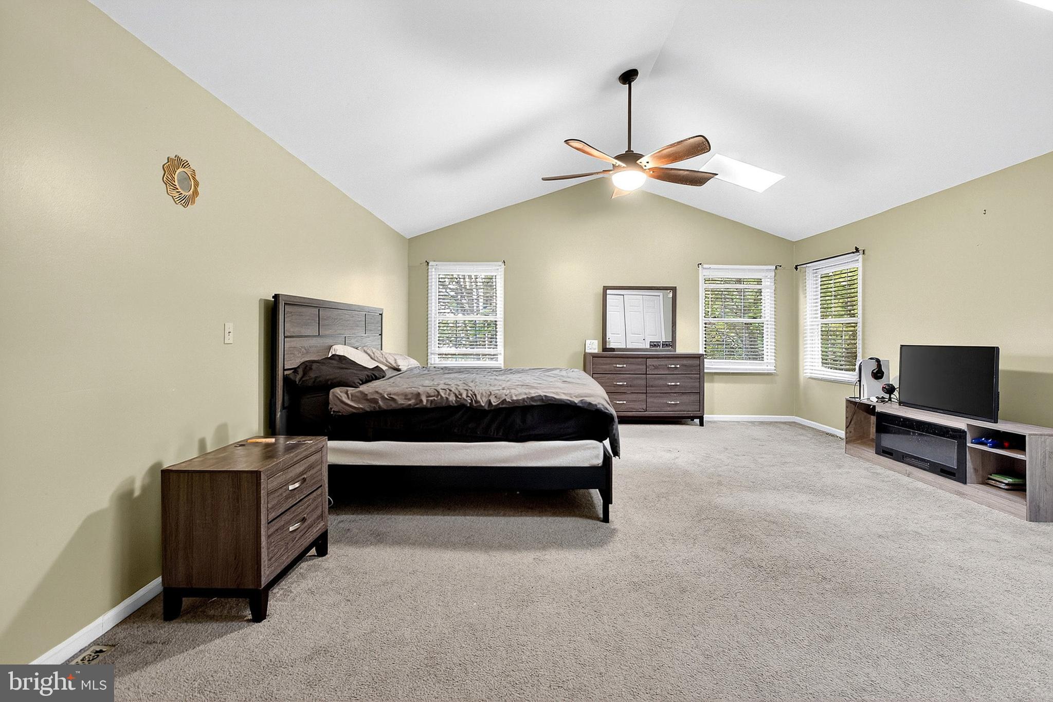 HIDDEN OAKS - Residential