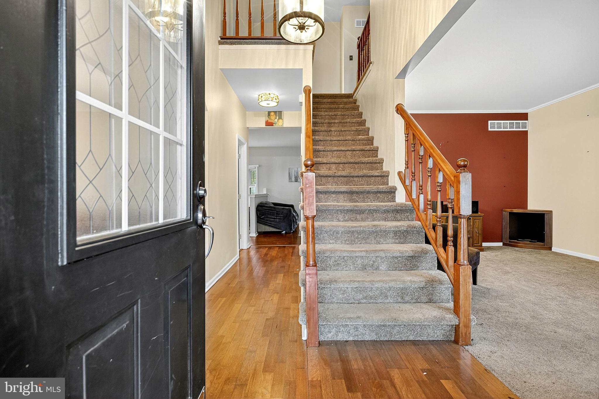 HIDDEN OAKS - Residential