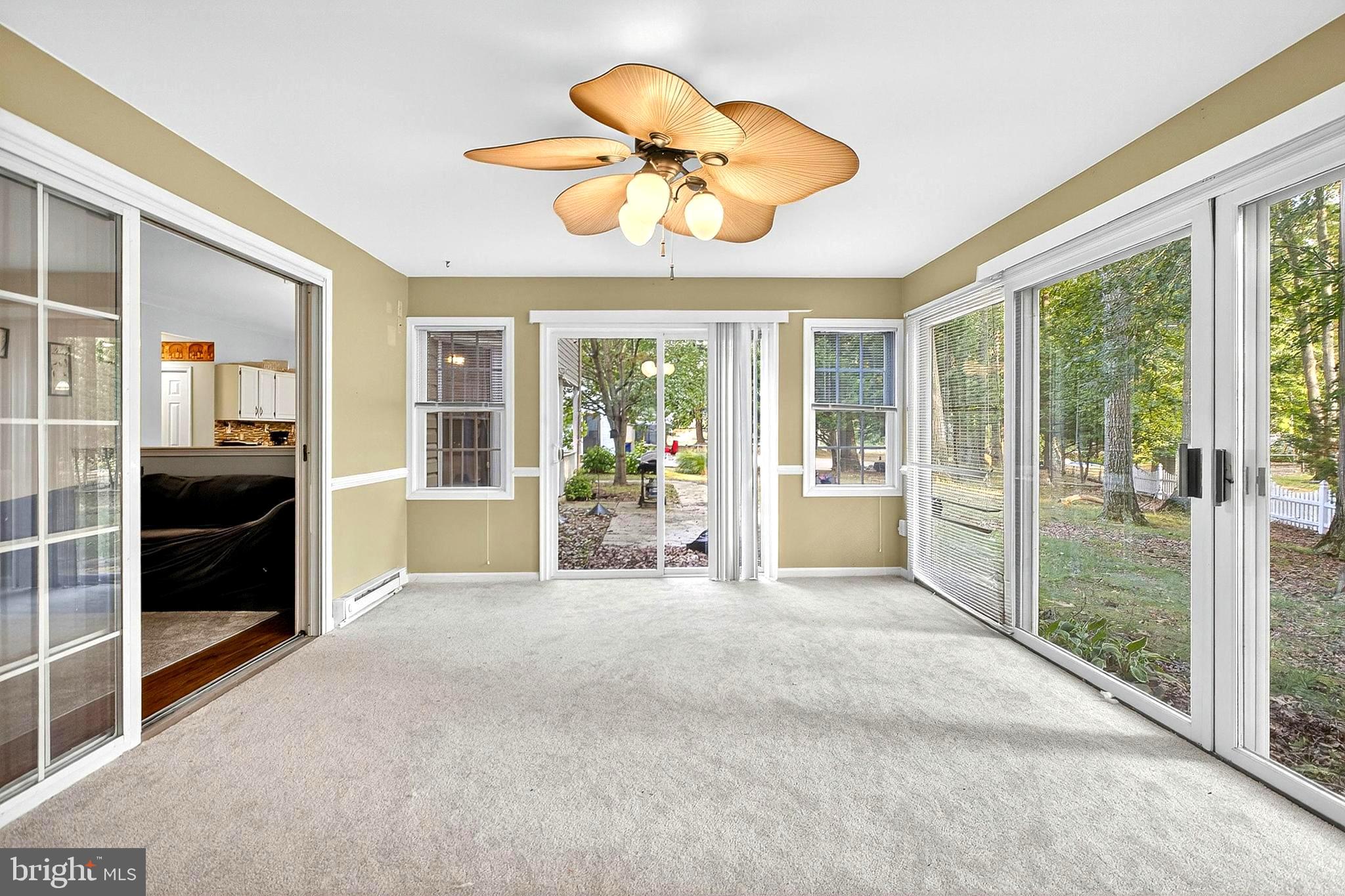 HIDDEN OAKS - Residential