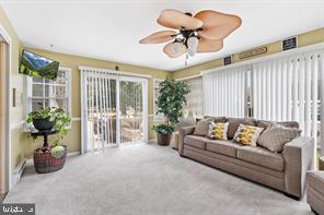 HIDDEN OAKS - Residential