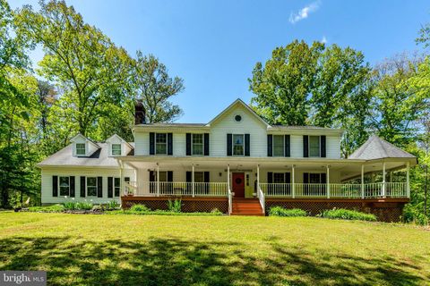 Homes For Sale - 2429 Cromwell Road<br/> Fauquier County, CATLETT, VA 20119
