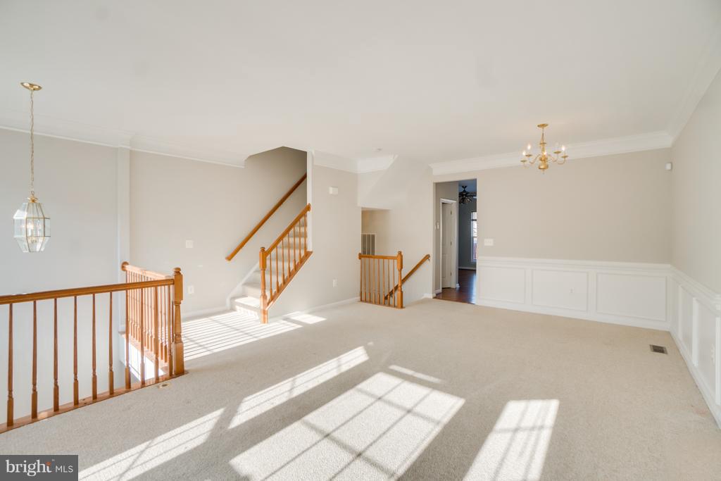 POTOMAC VILLAGE - Residential