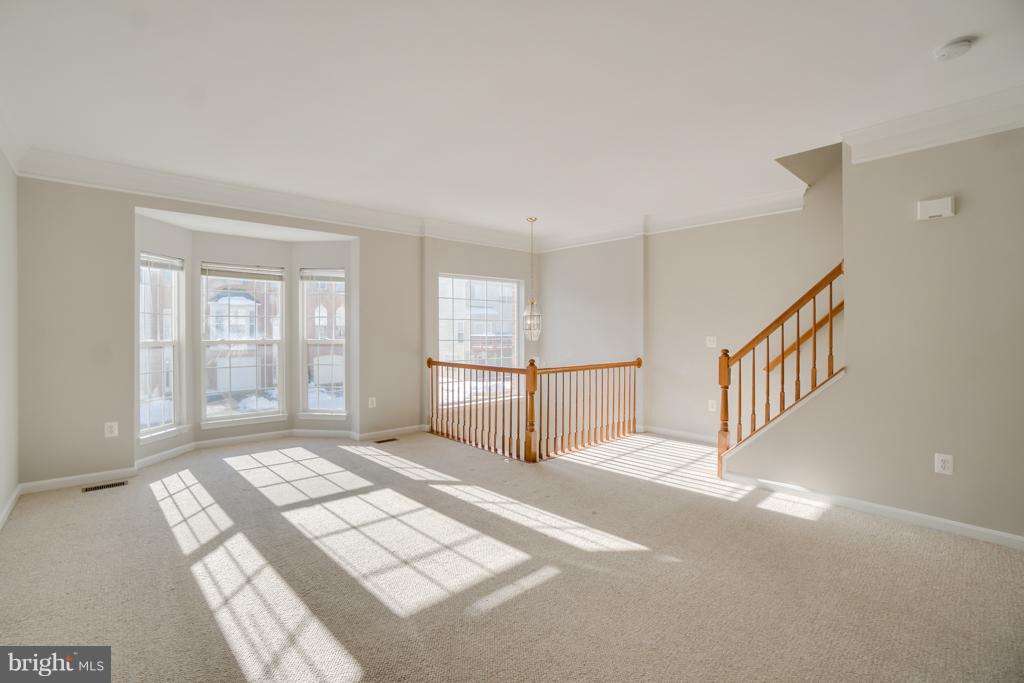 POTOMAC VILLAGE - Residential