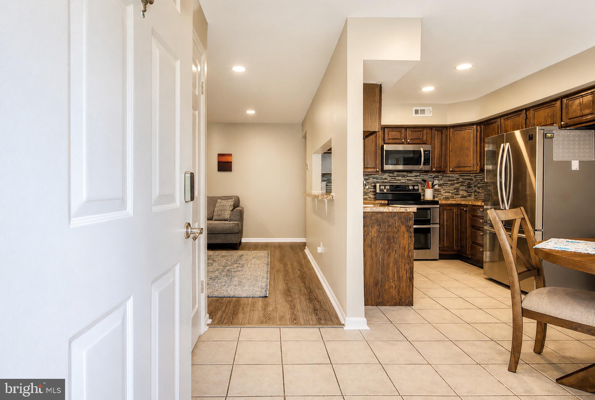 411 GREGORYS WAY
