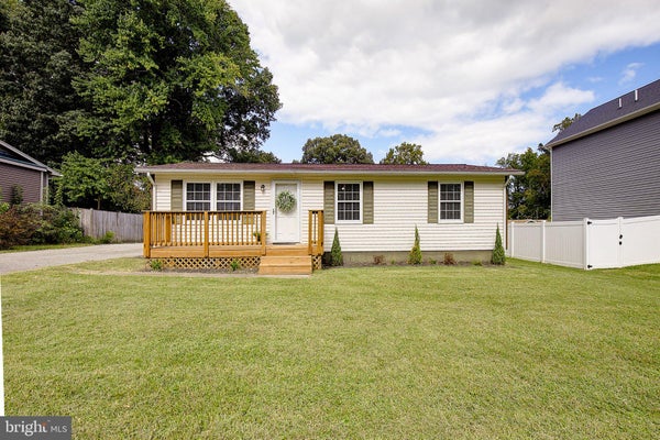 3704 3RD ST, NORTH BEACH, MD 20714 - Image ee9fe33ed616fdf15c51a31269f514b8/3823938392