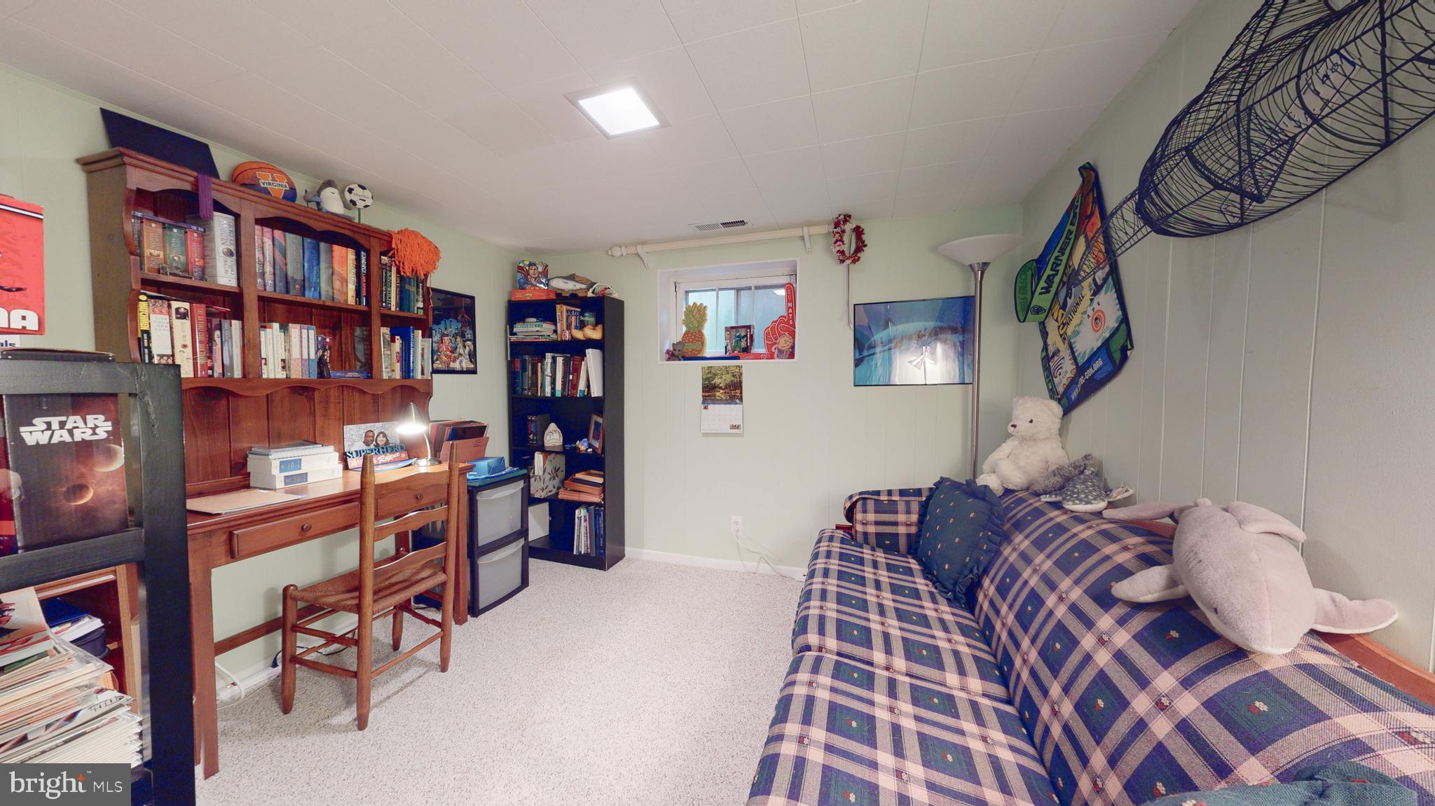 FAIRLINGTON MEADOWS - Residential Lease