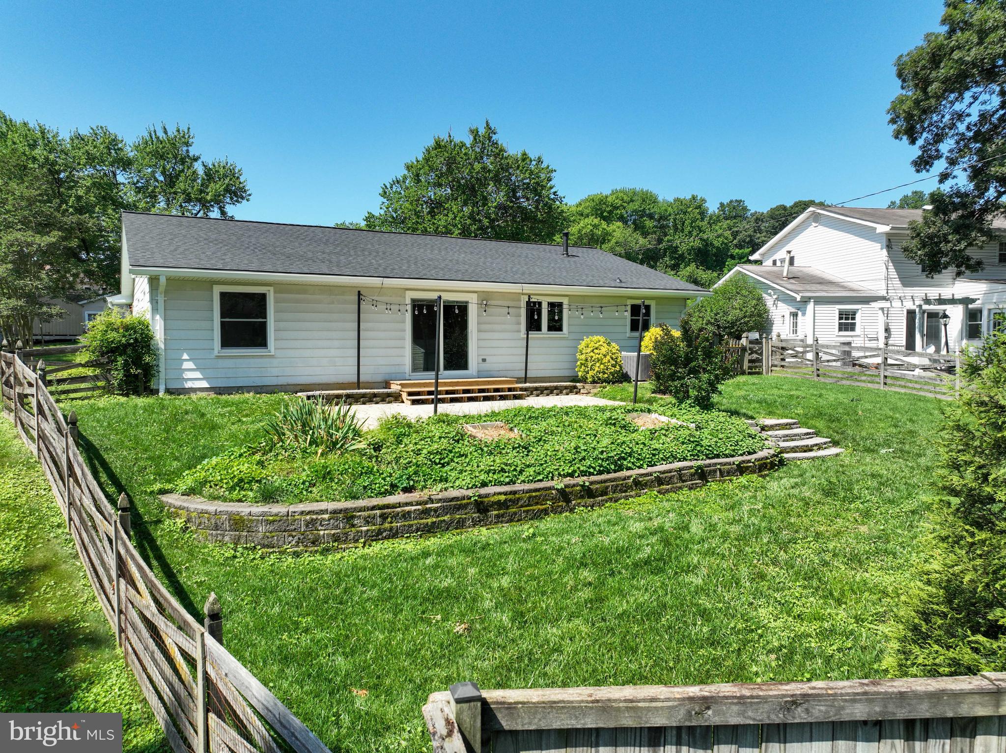 899 WINTERHAVEN DRIVE