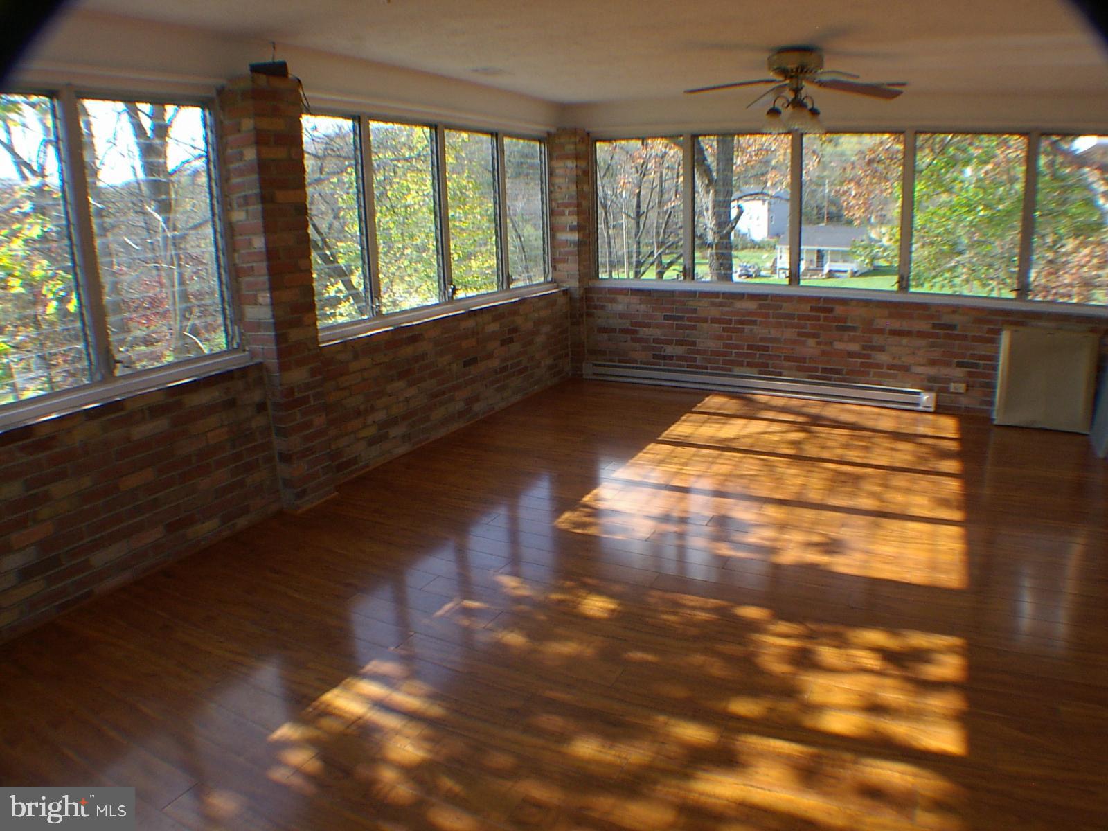 SHAWNEELAND - Residential