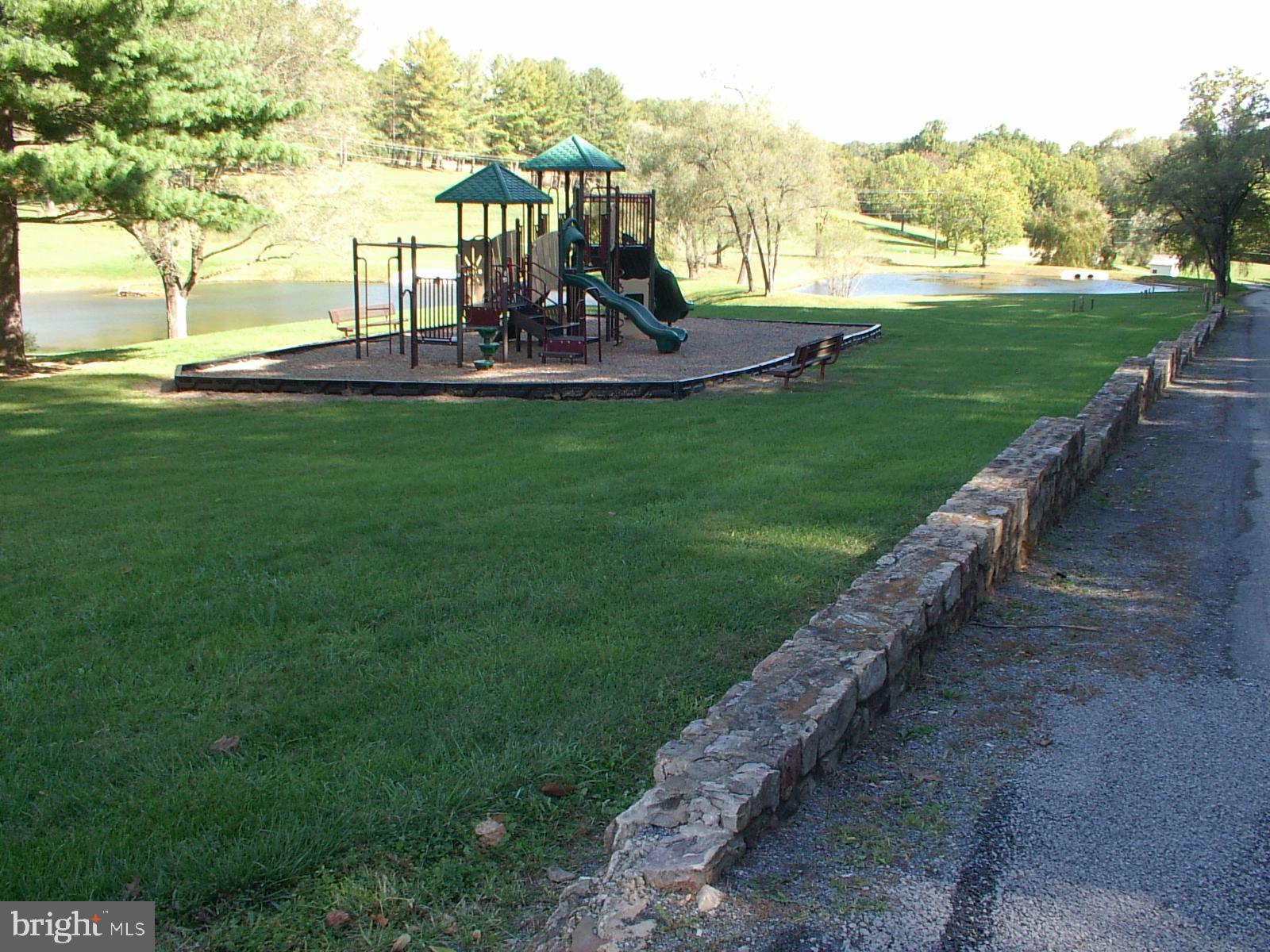 SHAWNEELAND - Residential