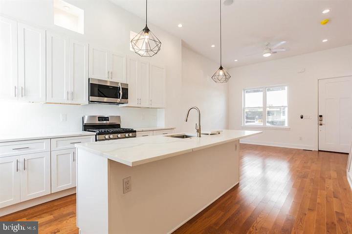 146 W WILDEY STREET