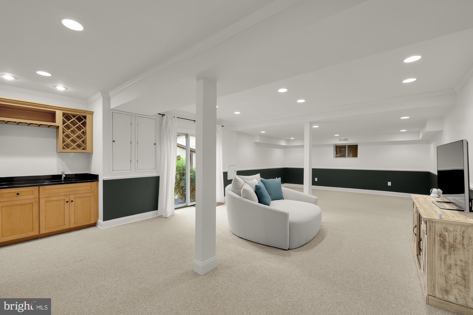 CONGRESSIONAL COUNTRY CLUB ESTATES - Residential