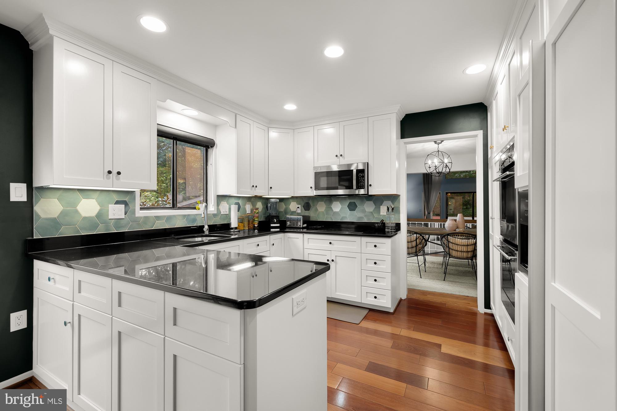 CONGRESSIONAL COUNTRY CLUB ESTATES - Residential