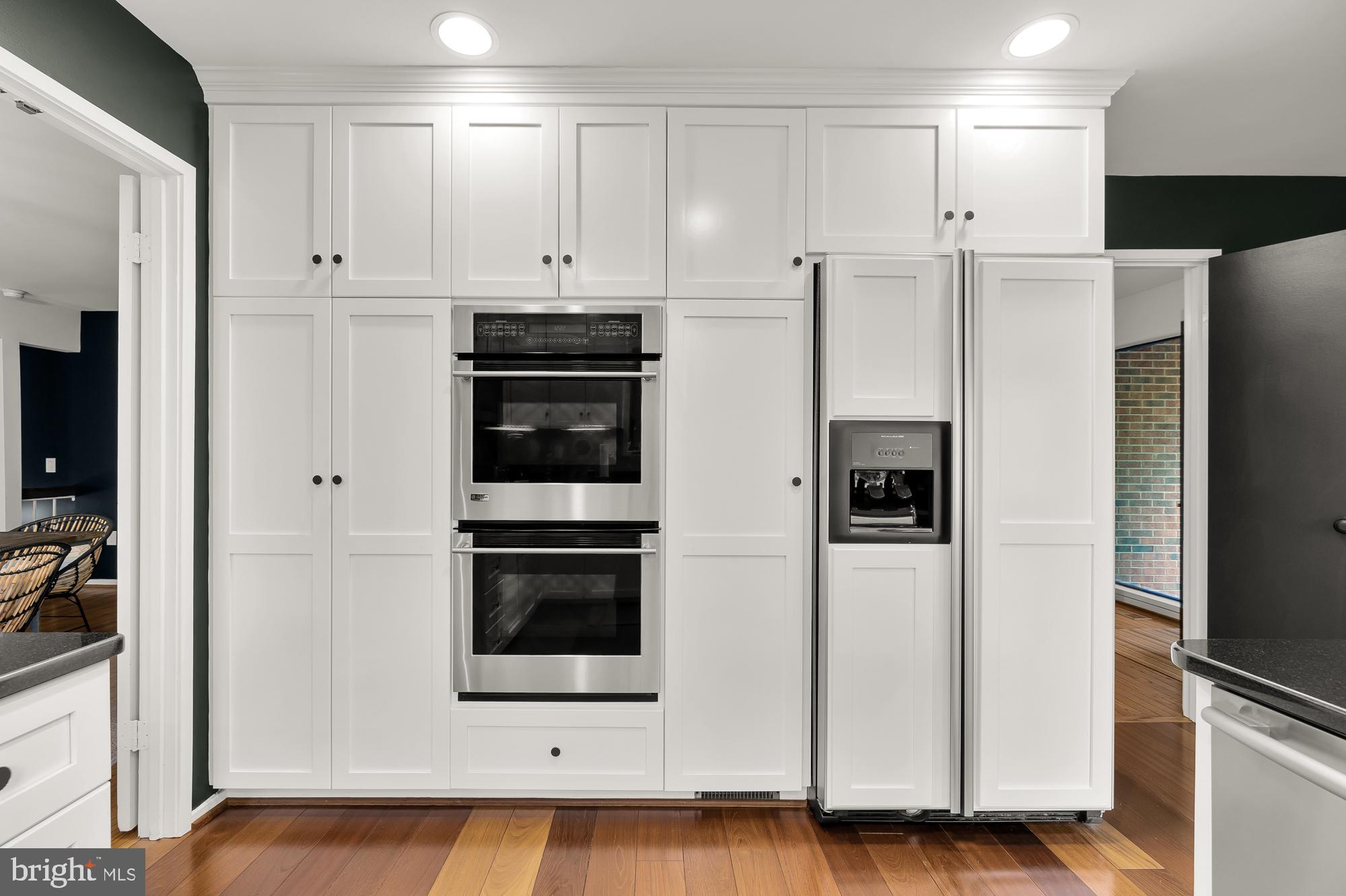 CONGRESSIONAL COUNTRY CLUB ESTATES - Residential