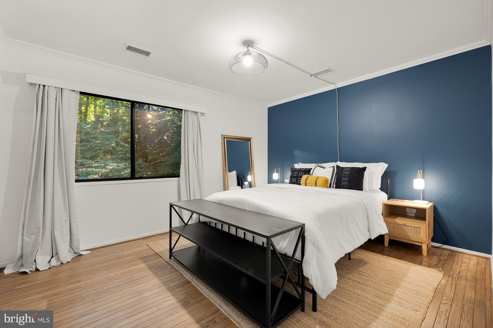 CONGRESSIONAL COUNTRY CLUB ESTATES - Residential