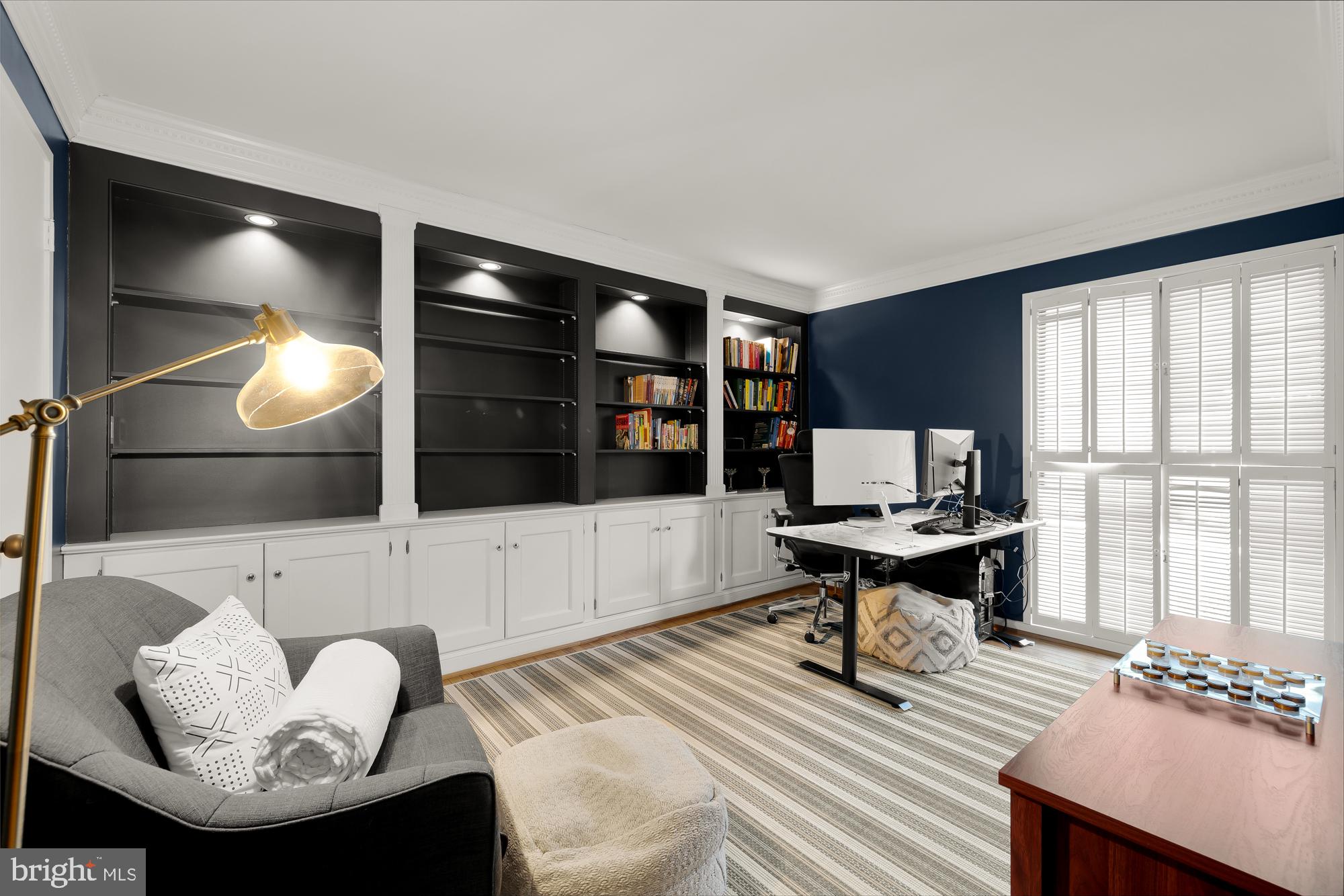 CONGRESSIONAL COUNTRY CLUB ESTATES - Residential