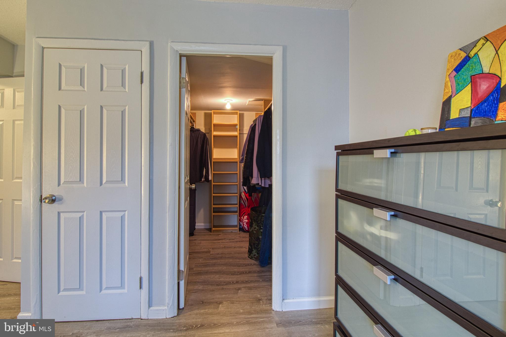 LAKESIDE TERRACE - Residential