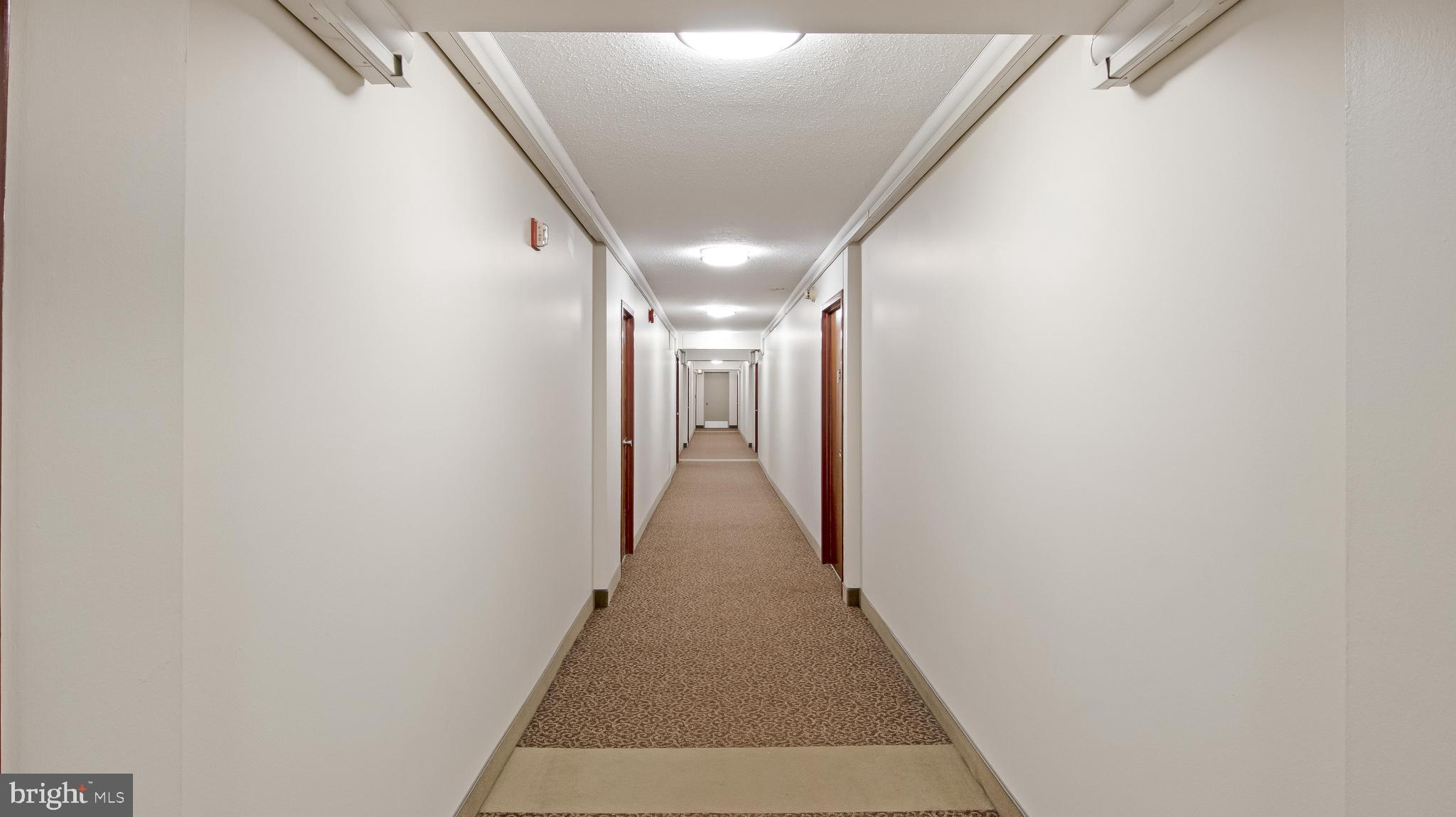 LAKESIDE TERRACE - Residential