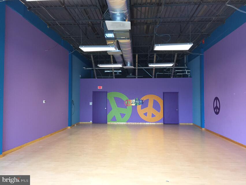 9838 LIBERIA AVENUE B