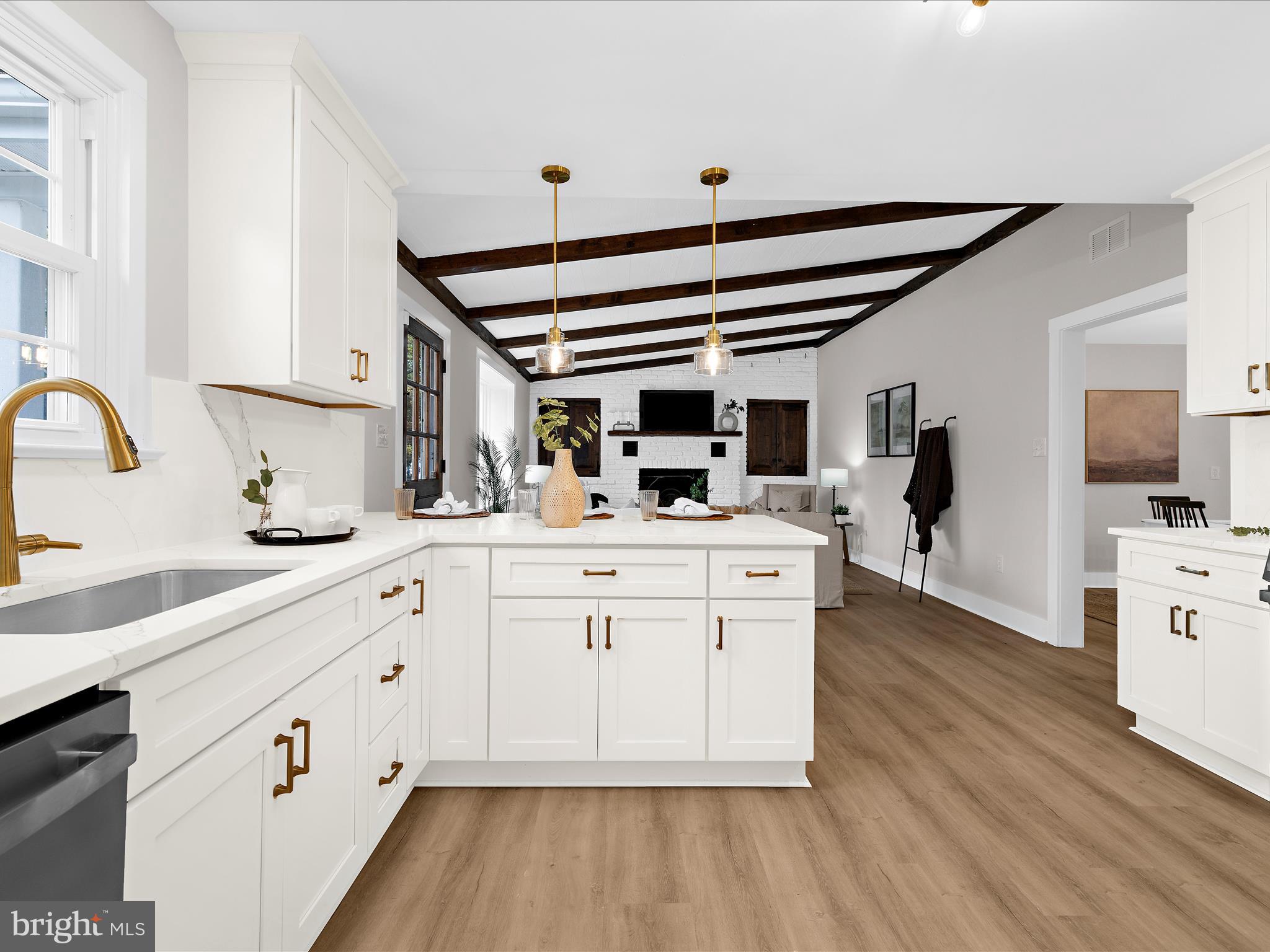 8043 WOODHOLME CIRCLE