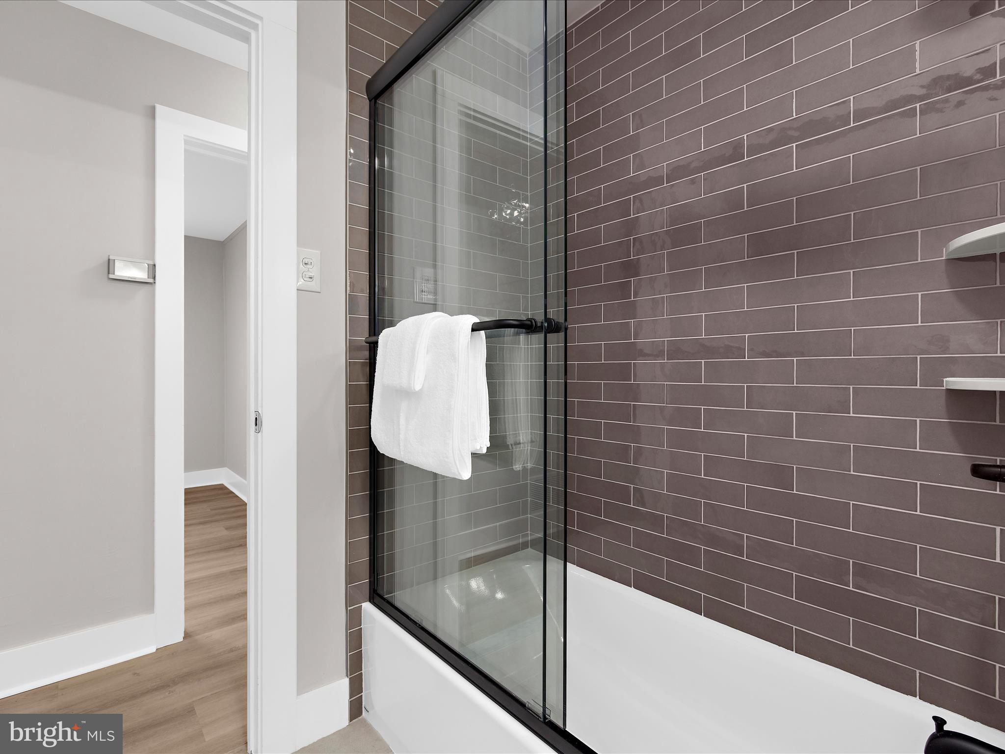 WOODHOLME - Residential