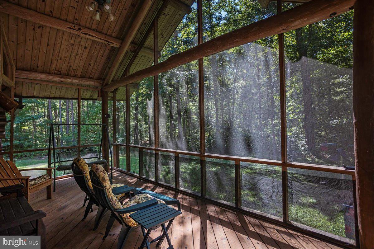 1403 TOWN POINT ROAD