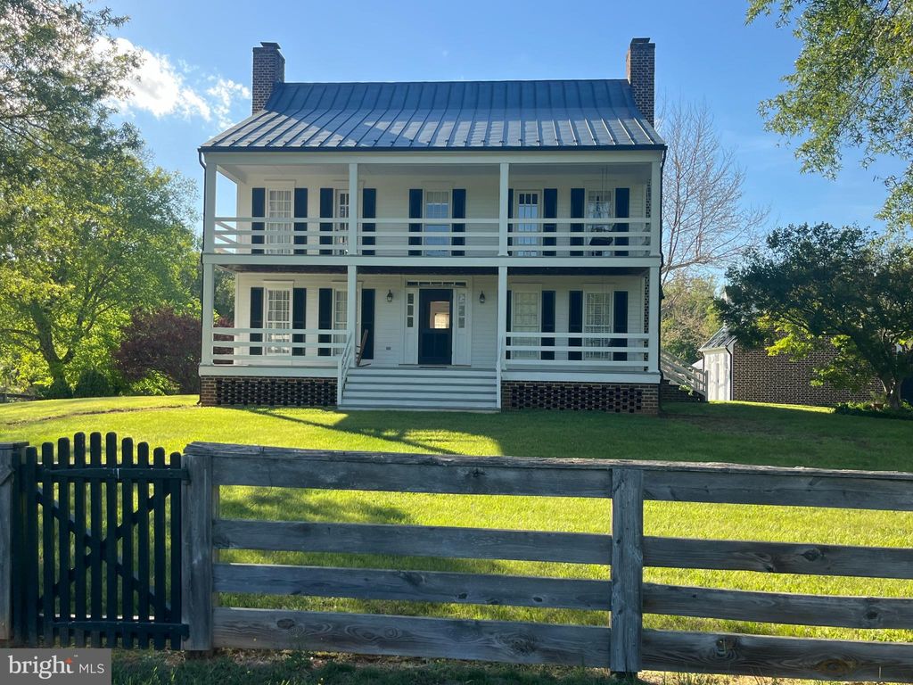 Photo of 10813 Millridge Lane, SPOTSYLVANIA, VA 22553 (MLS # VASP2041880)