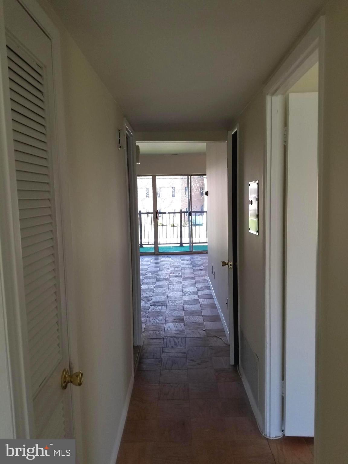 MOORES MILL MANOR - Residential