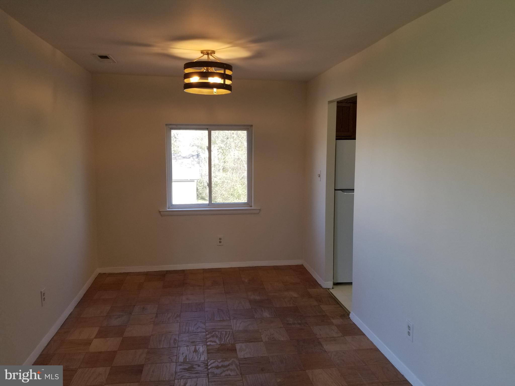 MOORES MILL MANOR - Residential