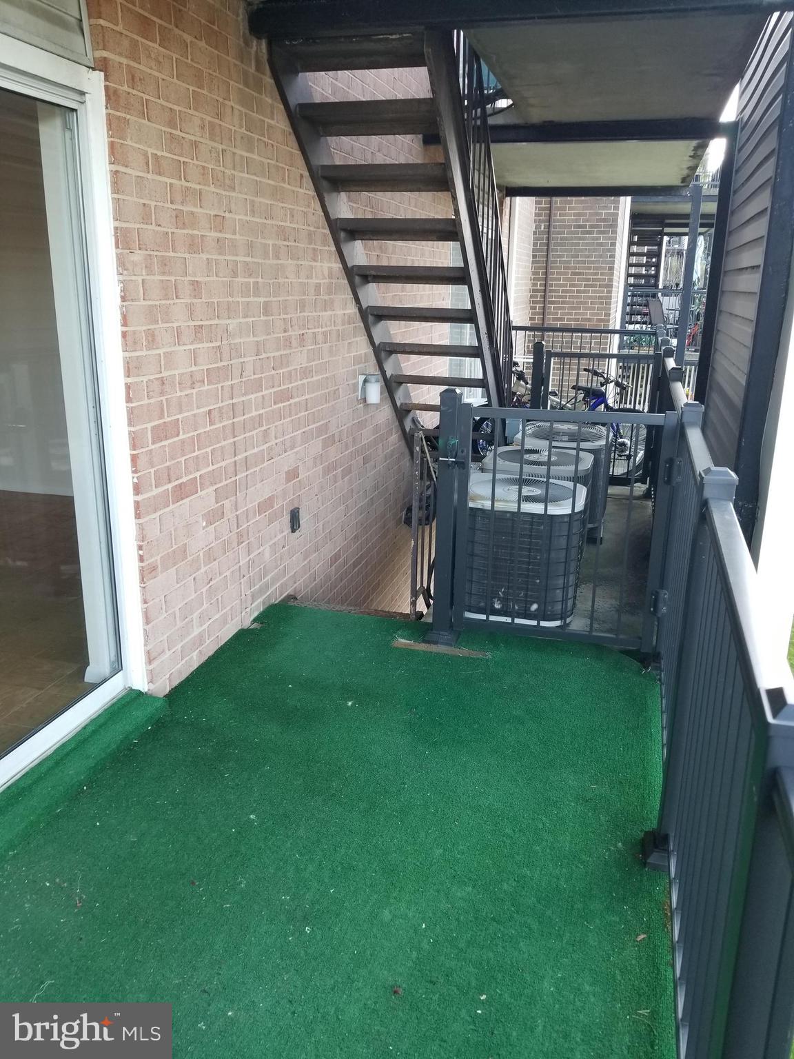 MOORES MILL MANOR - Residential