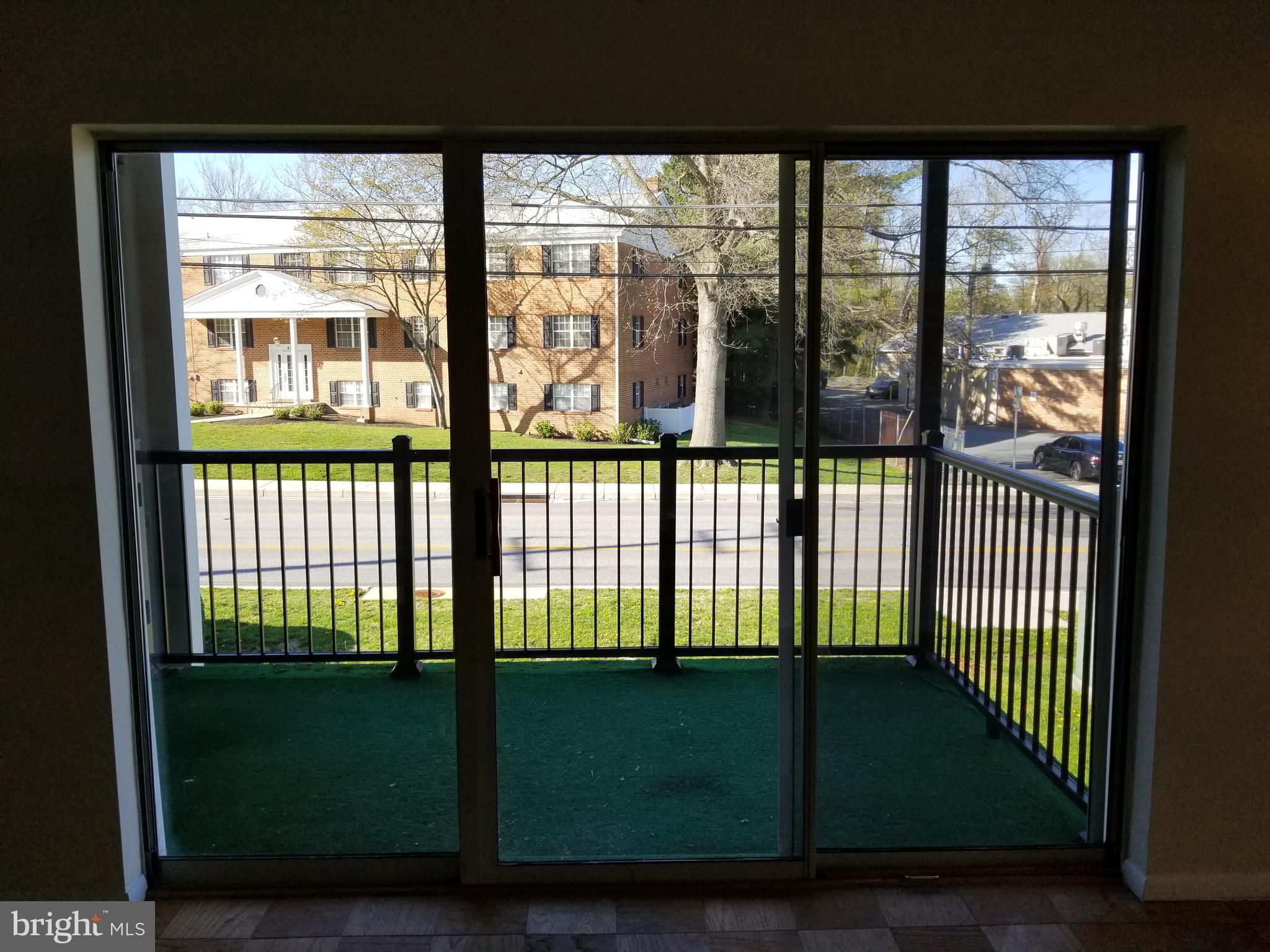 MOORES MILL MANOR - Residential