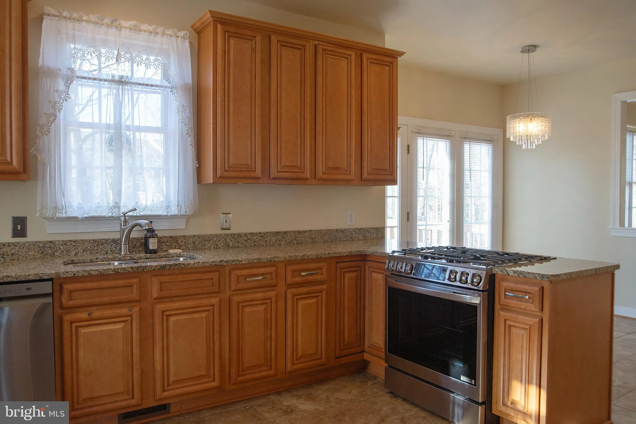 Fredericksburg, Virginia 22408, United States, 5 Bedrooms Bedrooms, ,4 BathroomsBathrooms,Residential,Active,20643