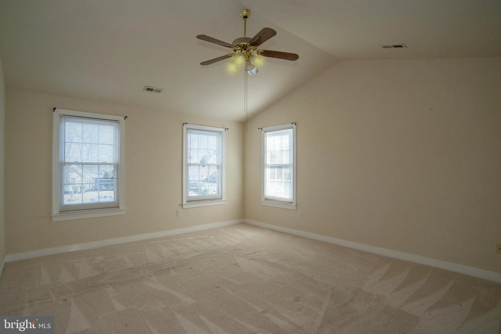 Fredericksburg, Virginia 22408, United States, 5 Bedrooms Bedrooms, ,4 BathroomsBathrooms,Residential,Active,20643