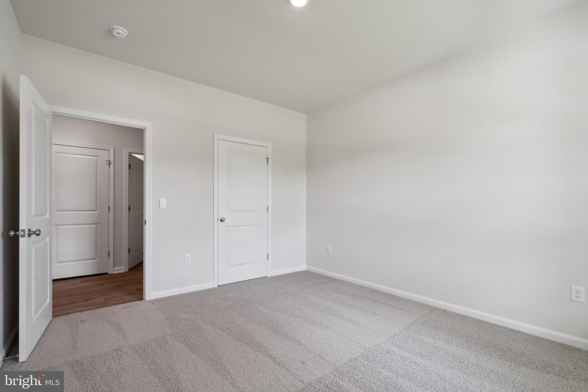 SPRING LAKES - Residential