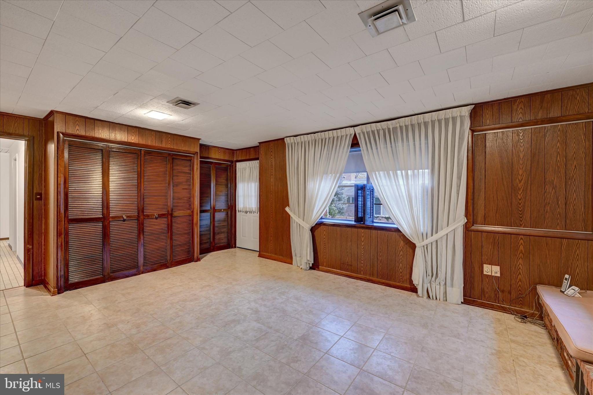 WINDMILL POINT - Residential