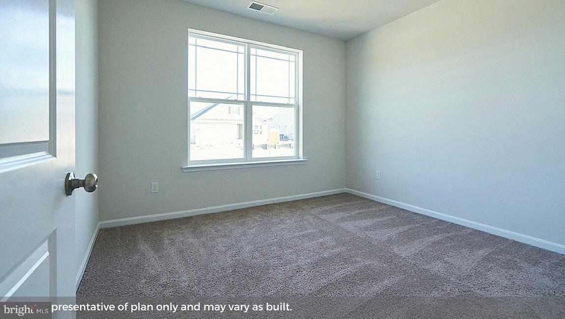 HUNTER'S CREST - Residential