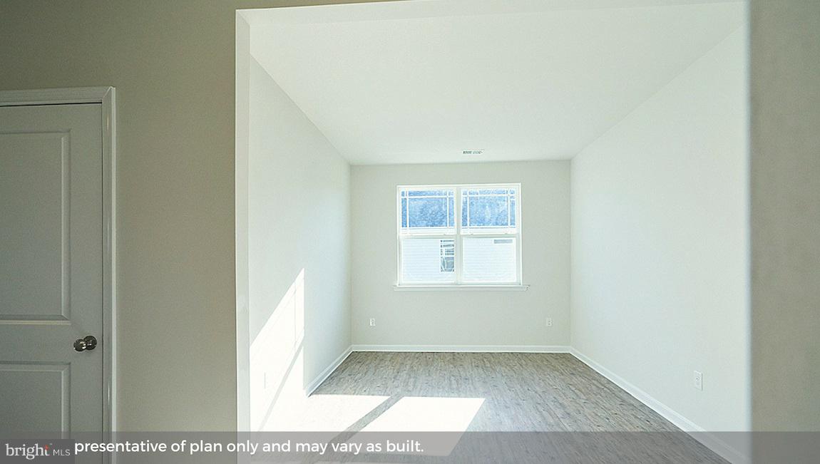 HUNTER'S CREST - Residential