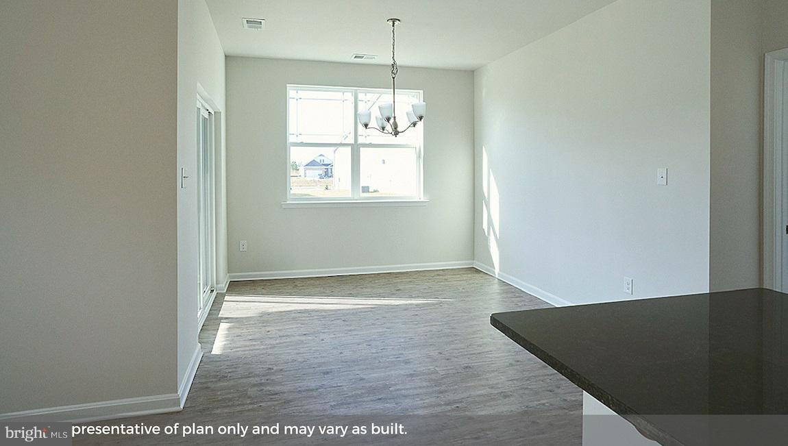 HUNTER'S CREST - Residential