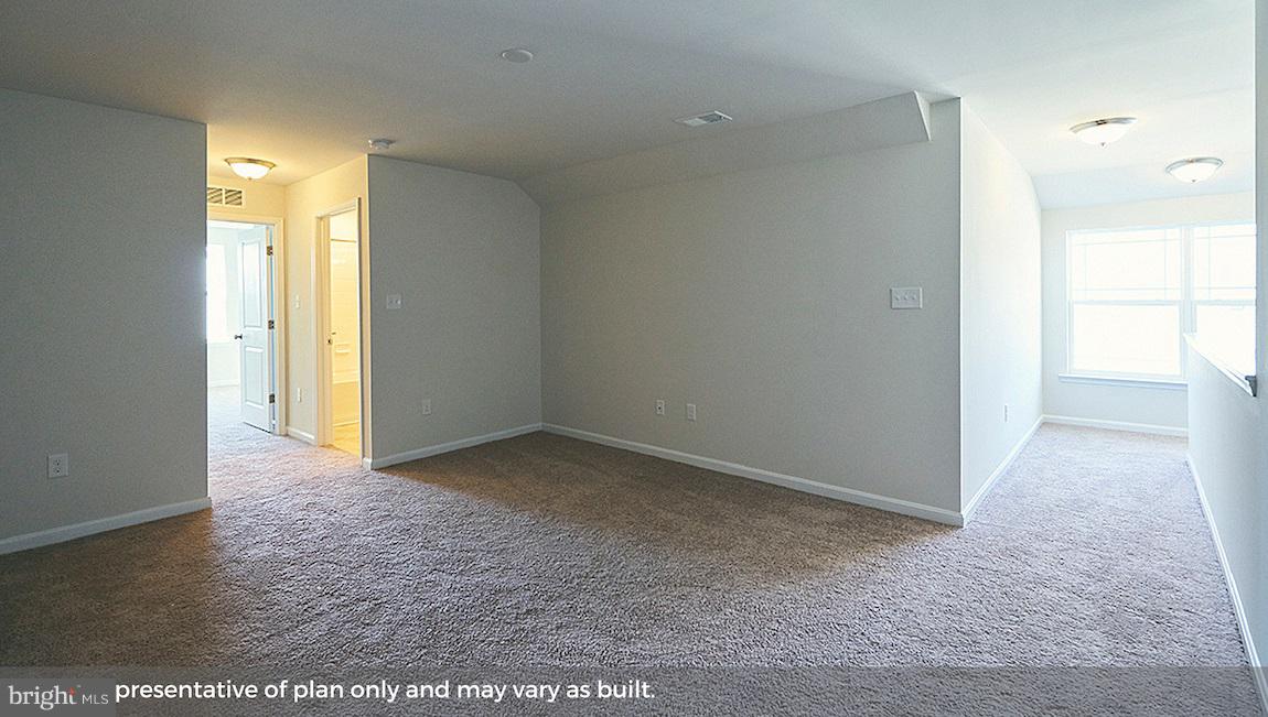 HUNTER'S CREST - Residential