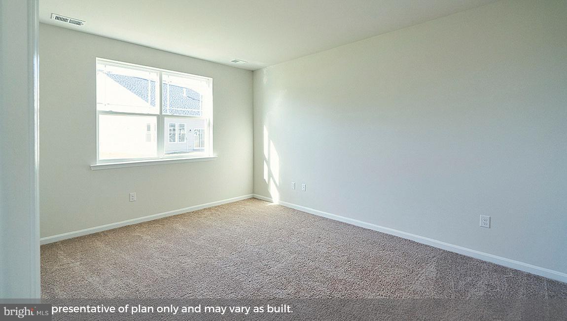 HUNTER'S CREST - Residential