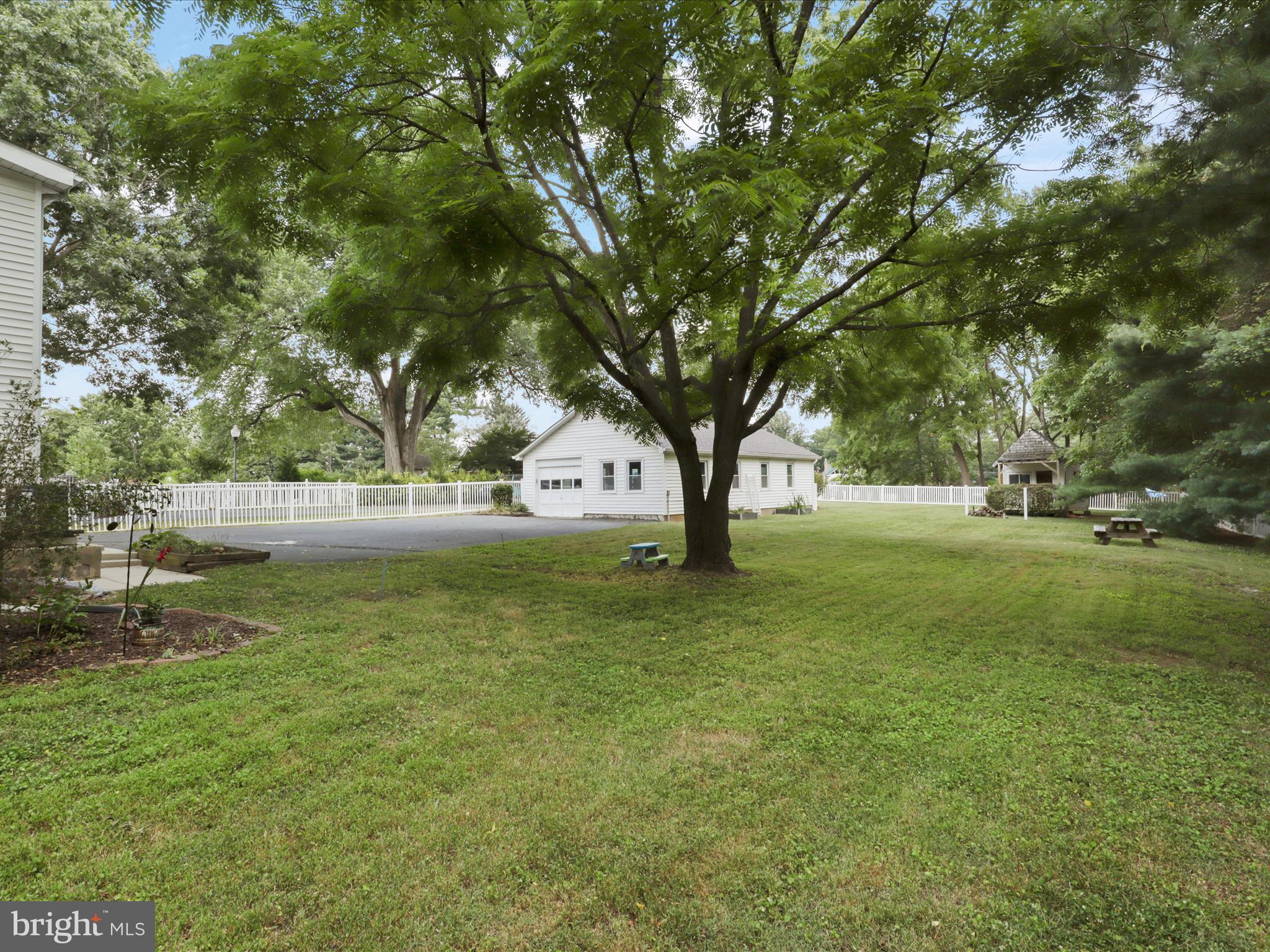 GAITHERSBURG OUTSIDE - Residential