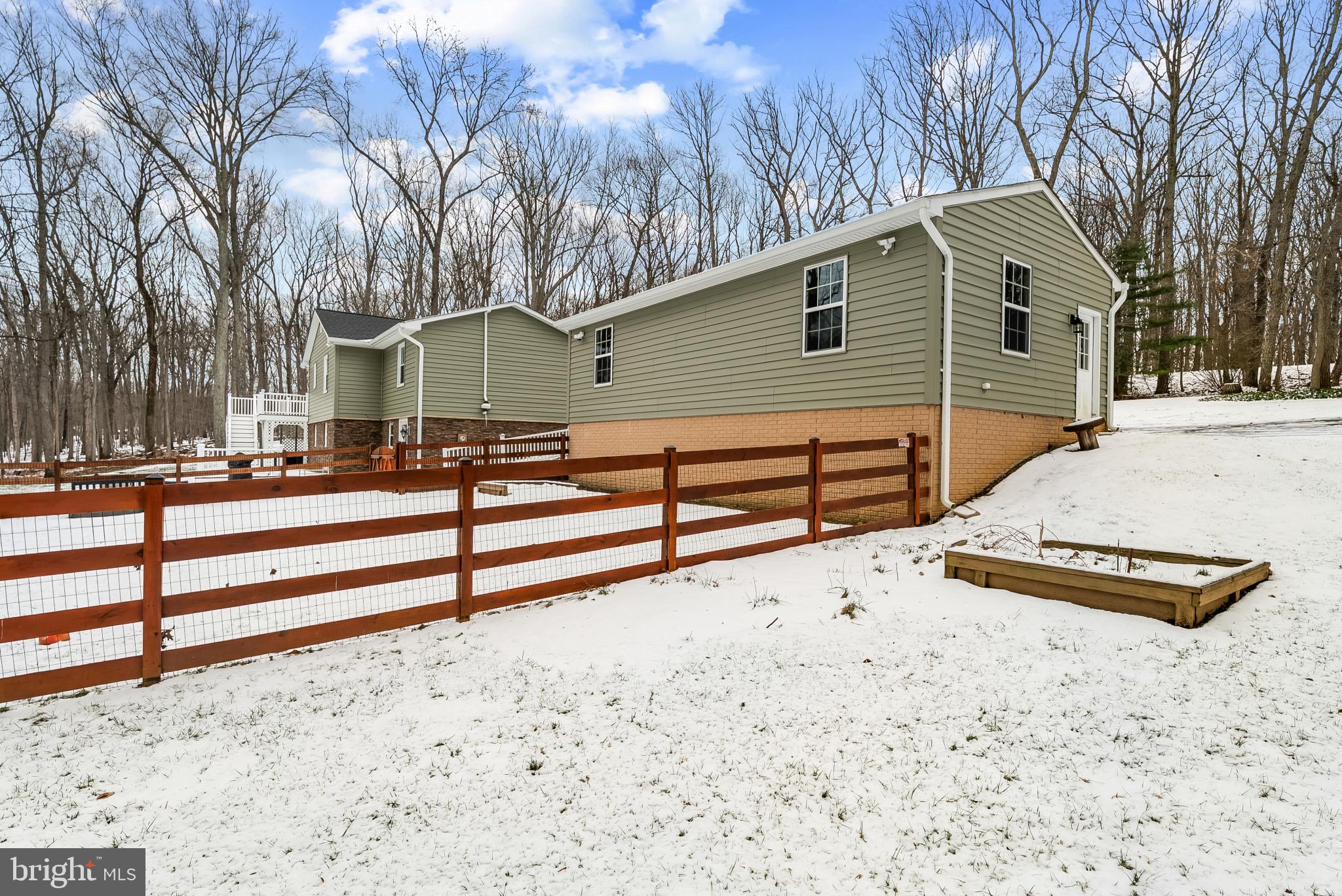 LIBERTY LAKE HILLS - Residential