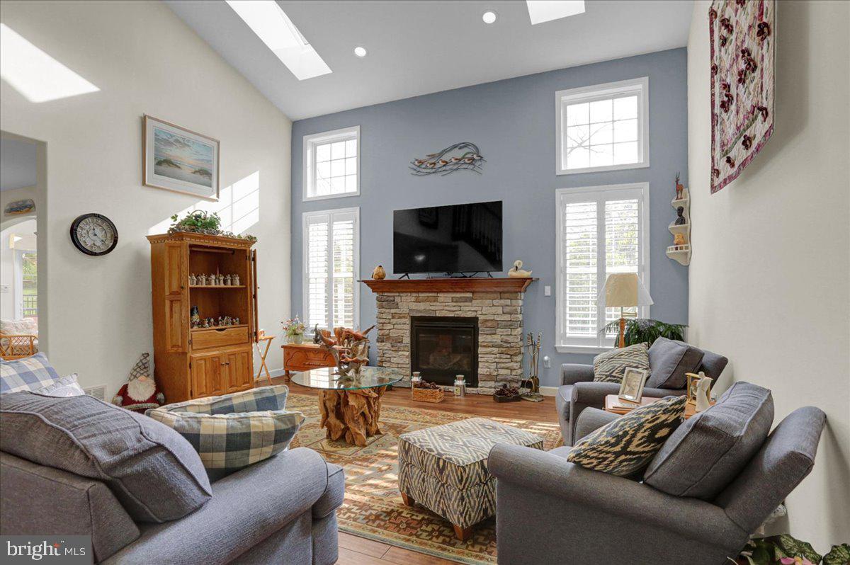 GREEN VALLEY WEST - Residential
