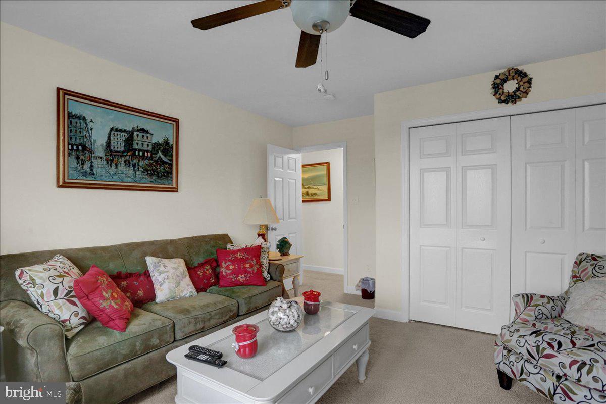 GREEN VALLEY WEST - Residential