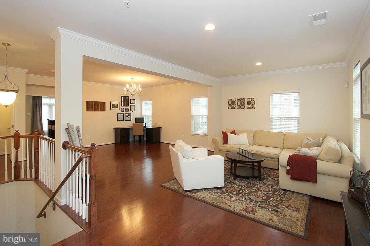 POTOMAC CLUB - Residential