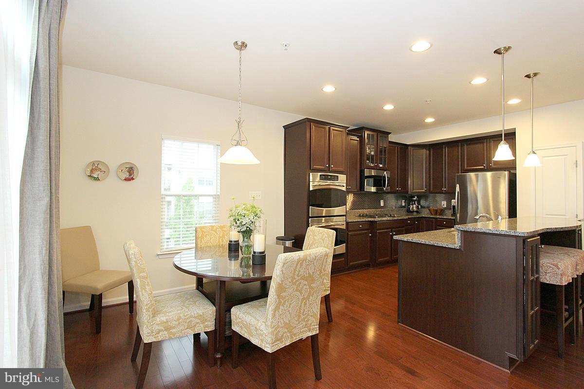 POTOMAC CLUB - Residential