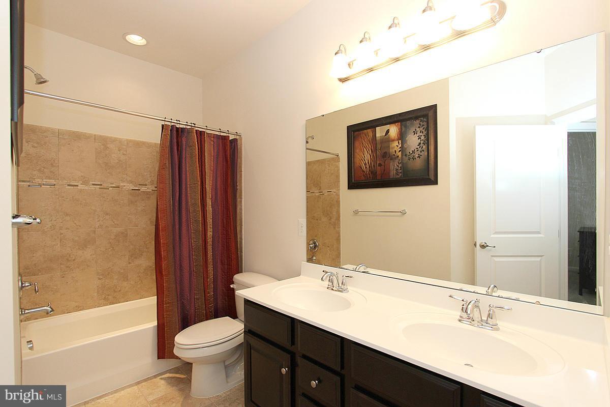 POTOMAC CLUB - Residential