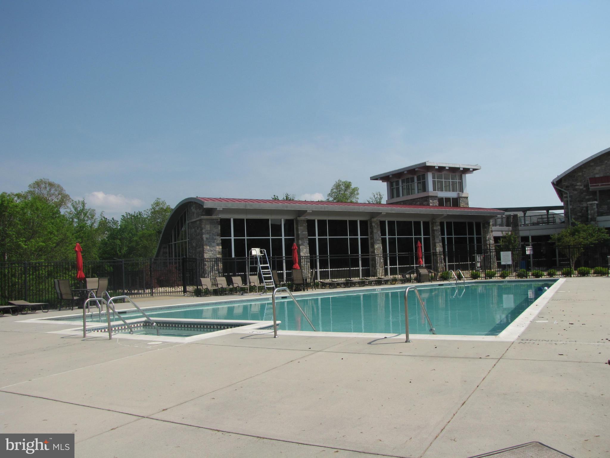 POTOMAC CLUB - Residential