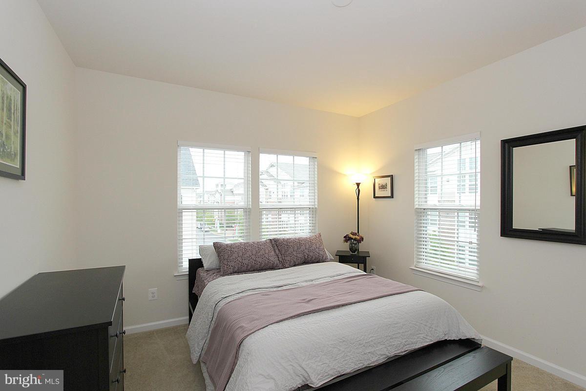 POTOMAC CLUB - Residential