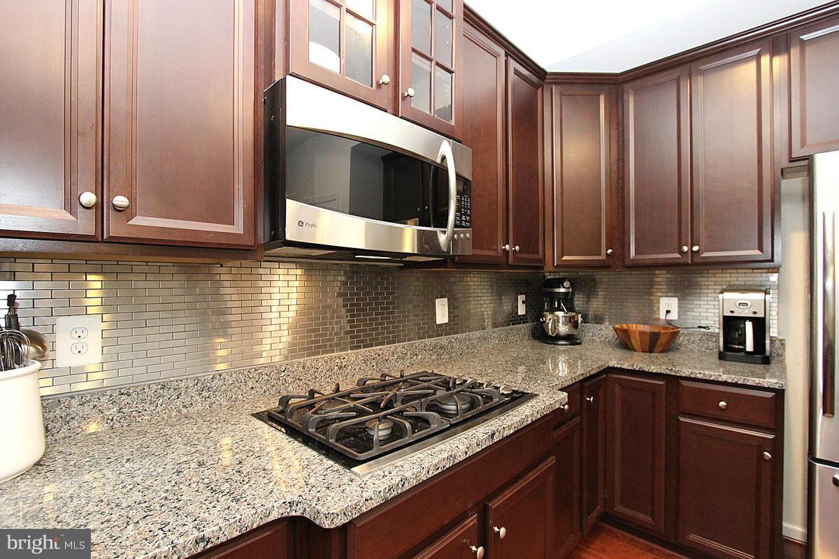 POTOMAC CLUB - Residential