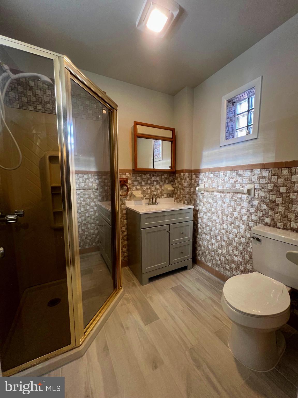 EDMONDSON PARK - Residential Lease